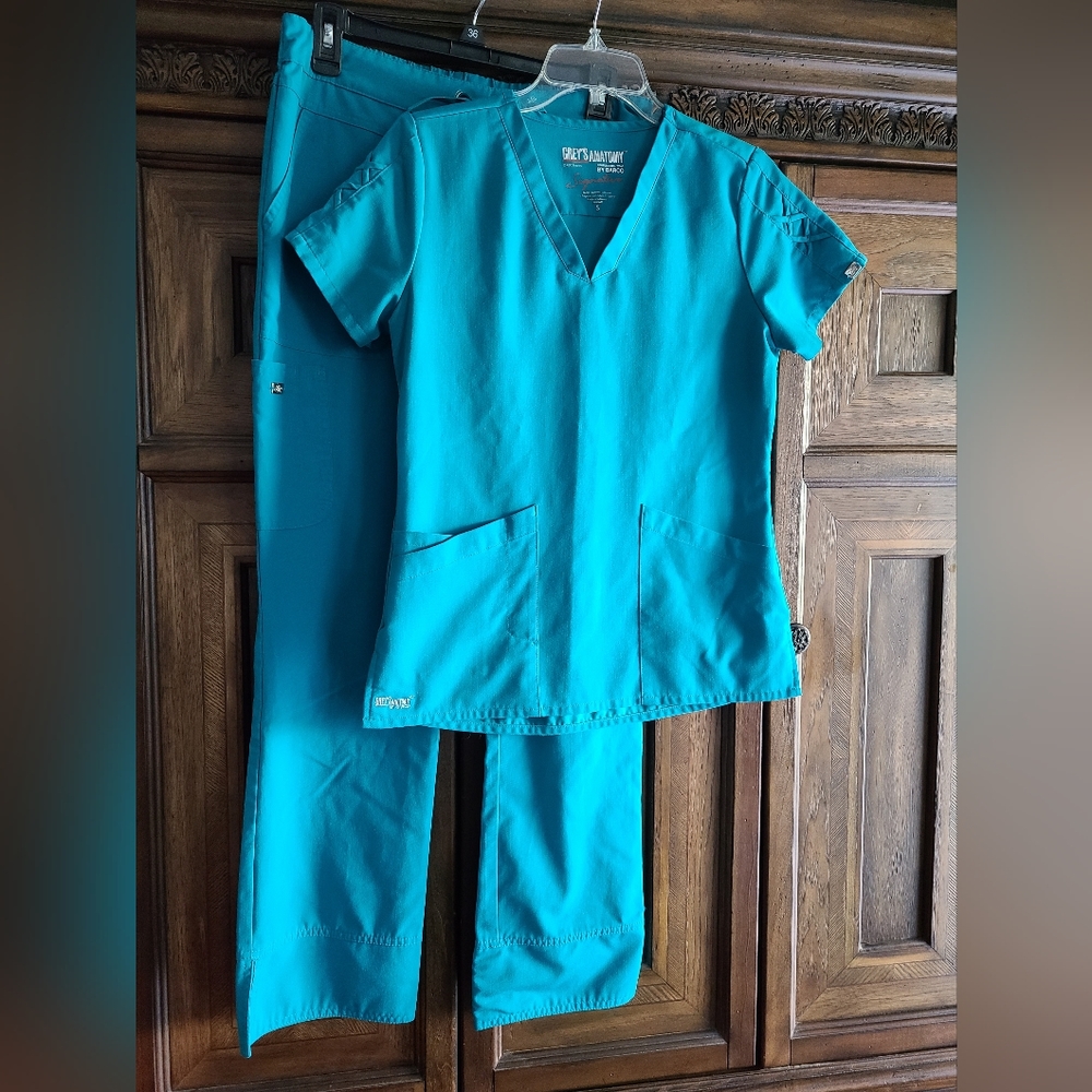 Barco Grey's Anatomy Sz. Small Teal Astra Scrub Top & 2207 3 Pocket Pant